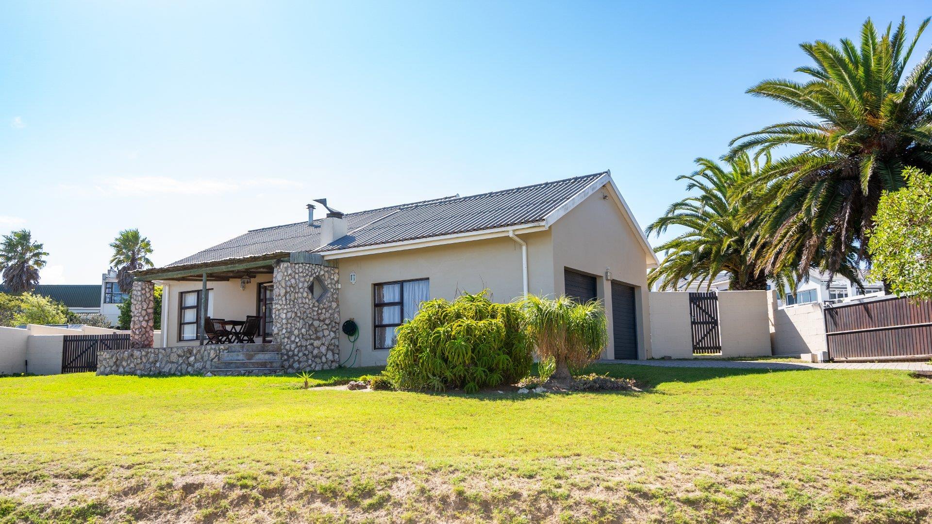 To Let 2 Bedroom Property for Rent in Langebaan Western Cape
